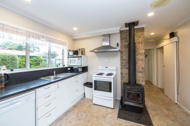 Photo of property in 14 Humphries Street, Greytown, 5712