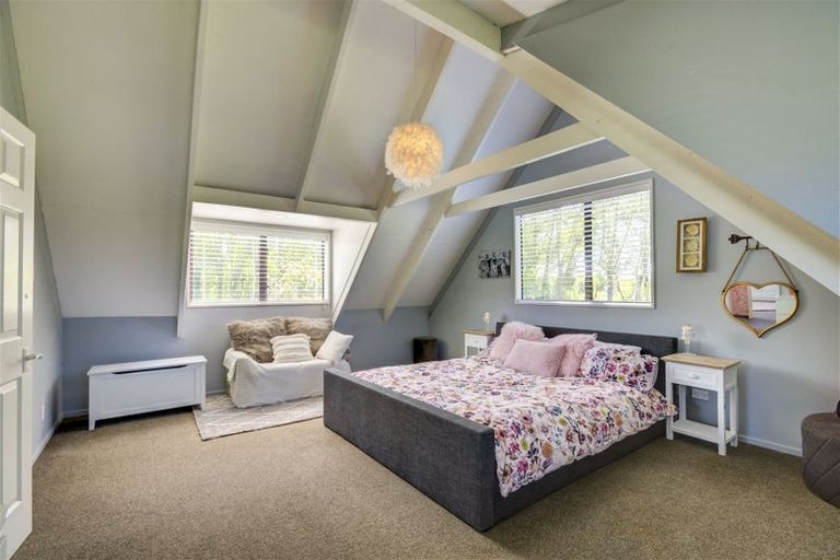 Photo of property in 19 Mckenzie Place, Waikuku Beach, 7402