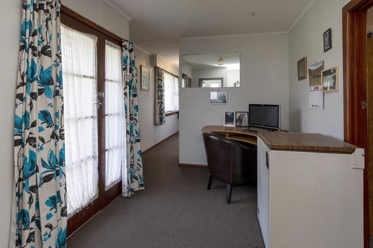 Photo of property in 27 Roseness Street, Palmerston, 9430