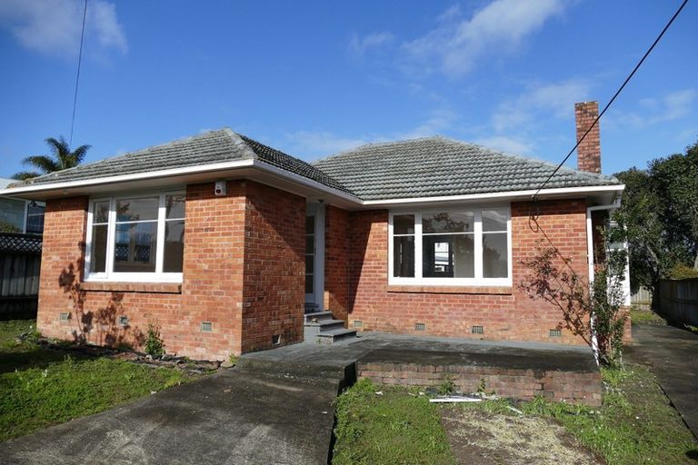 Photo of property in 50 Flanshaw Road, Te Atatu South, Auckland, 0610