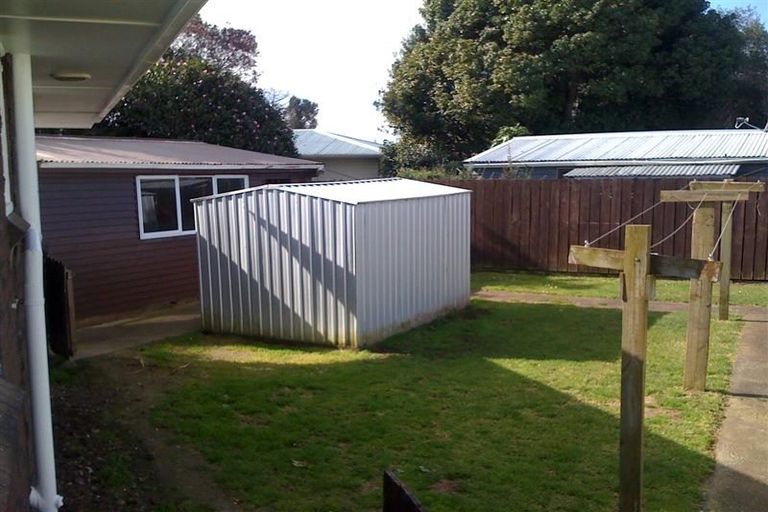 Photo of property in 27 Winsford Street, Manurewa, Auckland, 2102