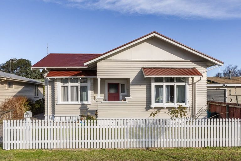 Photo of property in 12 Kinross White Street, Napier South, Napier, 4110