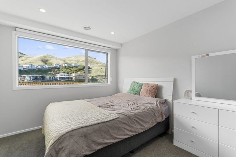 Photo of property in 18 Rochdale Drive, Churton Park, Wellington, 6037