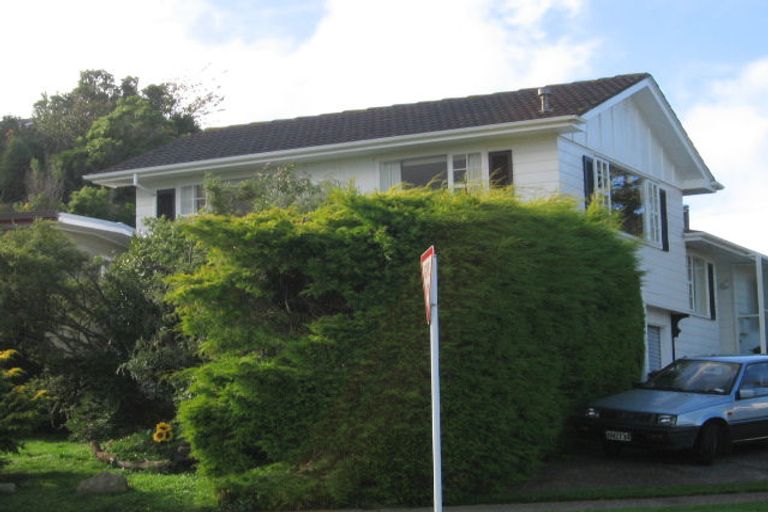 Photo of property in 2 Waipounamu Drive, Kelson, Lower Hutt, 5010