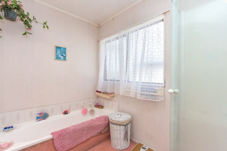 Photo of property in 296 Malfroy Road, Pomare, Rotorua, 3015