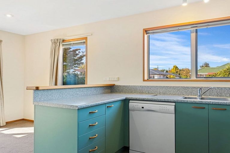 Photo of property in 139a Avonhead Road, Avonhead, Christchurch, 8042