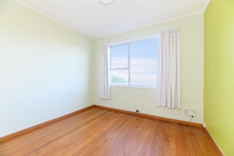 Photo of property in 15 Zita Maria Drive, Massey, Auckland, 0614