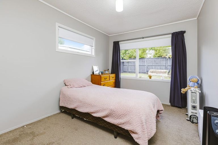 Photo of property in 1/28 Park Estate Road, Rosehill, Papakura, 2113