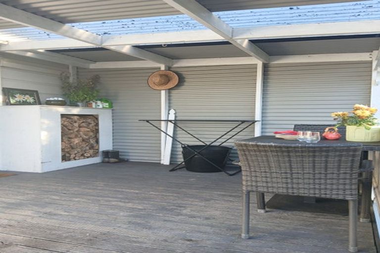 Photo of property in 165 Cambridge Street, Levin, 5510