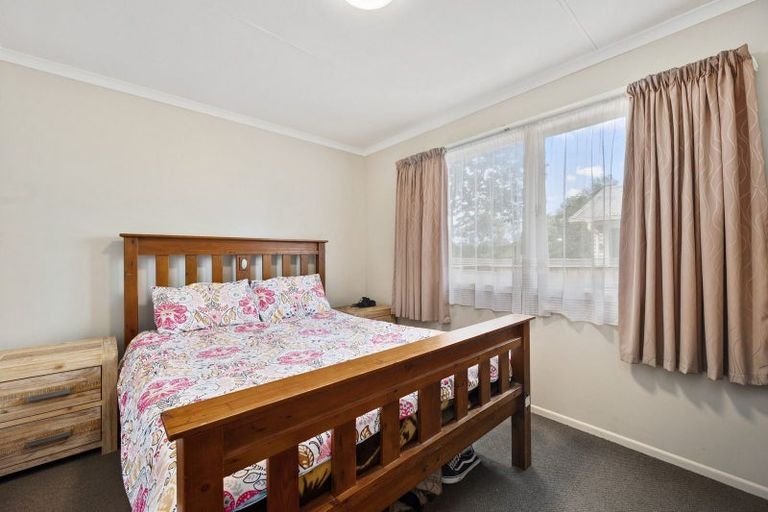 Photo of property in 98 Te Rangitautahanga Road, Turangi, 3334