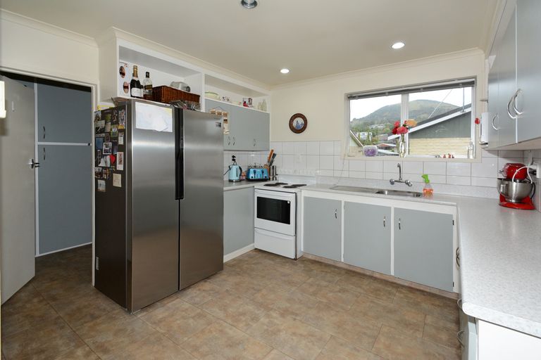 Photo of property in 37a Kinmont Crescent, Kinmont Park, Mosgiel, 9024