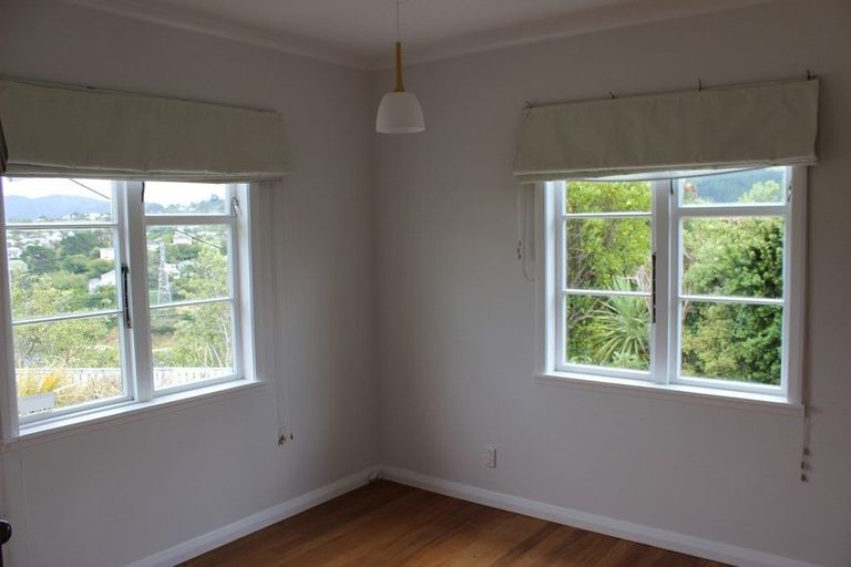 Photo of property in 8 Rodney Street, Northland, Wellington, 6012