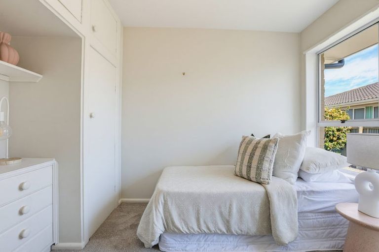 Photo of property in 4 Loreto Place, Hornby, Christchurch, 8042