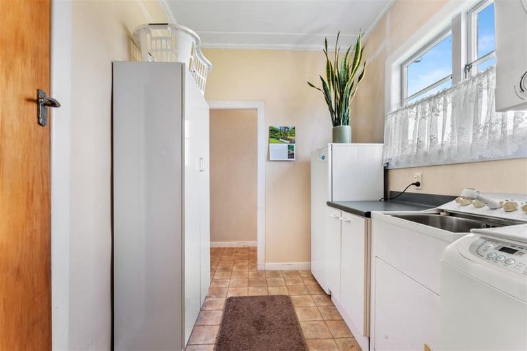 Photo of property in 32 Ranui Road, Stoke, Nelson, 7011