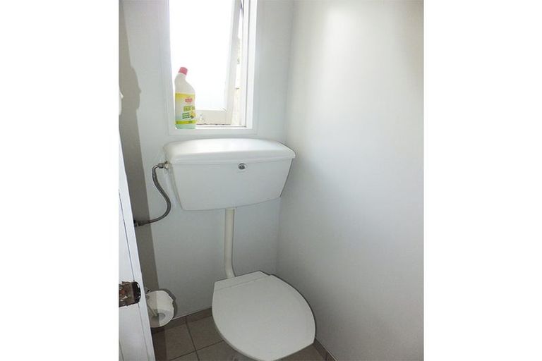 Photo of property in 8/23 Frederick Street, Waltham, Christchurch, 8011