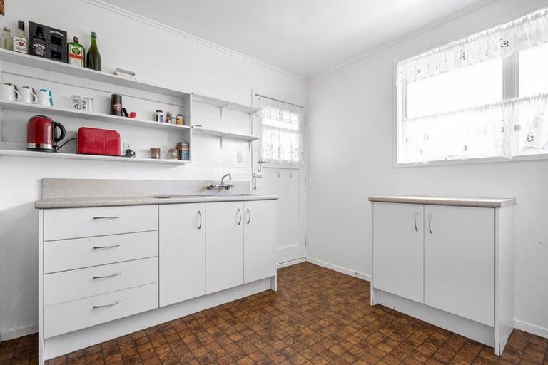 Photo of property in 7 Jillian Drive, Ranui, Auckland, 0612