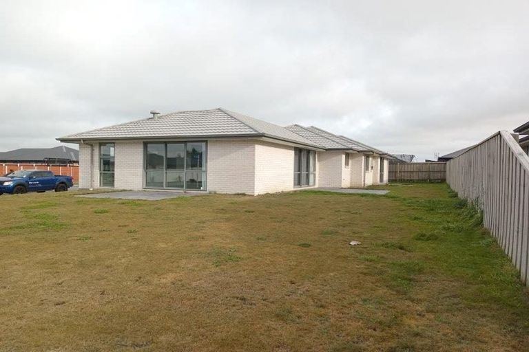 Photo of property in 22 Chris Drive, Rolleston, 7614