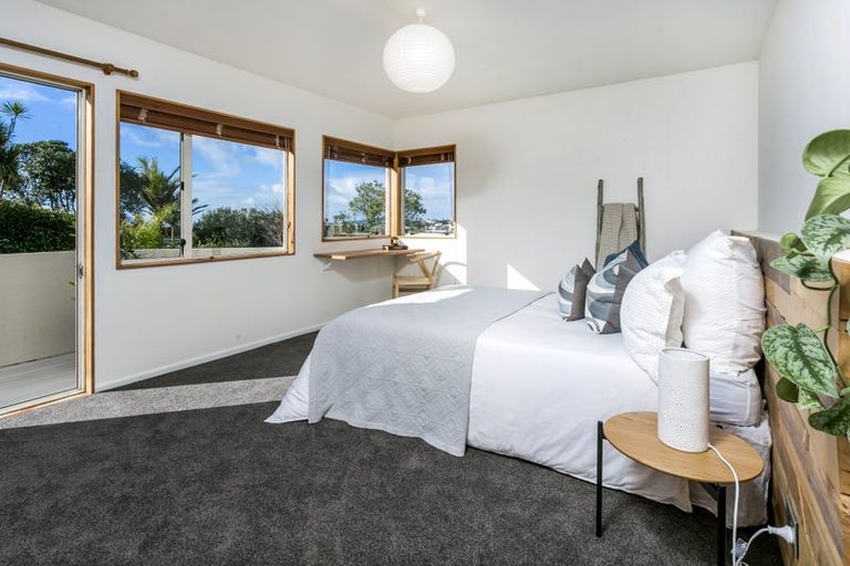 Photo of property in 1/25 Hythe Terrace, Mairangi Bay, Auckland, 0630