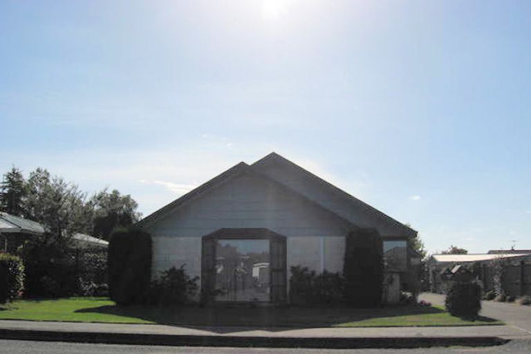 Photo of property in 6 Shearer Street, Tinwald, Ashburton, 7700