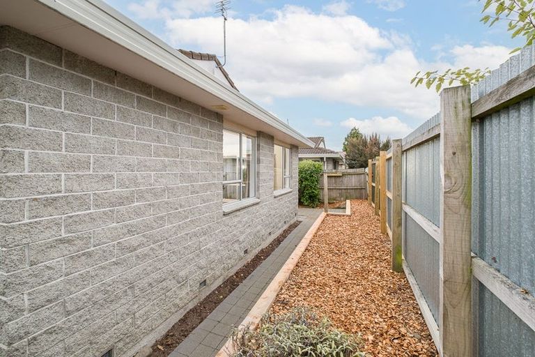 Photo of property in 5/20a London Street, Richmond, Christchurch, 8013