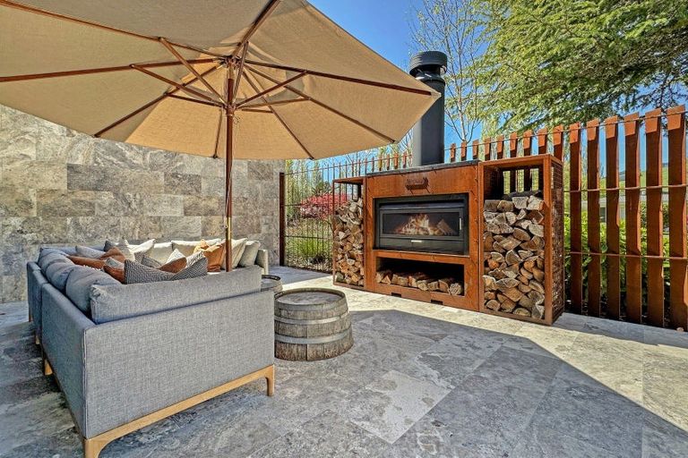 Photo of property in 1 Nisbet Terrace, Kinloch, Taupo, 3377