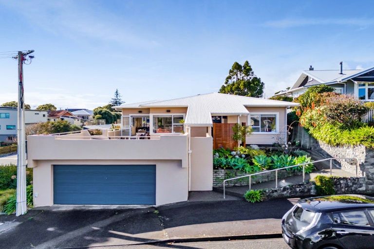 Photo of property in 19 Nobs Line, Strandon, New Plymouth, 4312