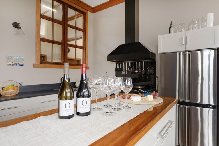 Photo of property in 33 Wellington Street, Enfield, Oamaru, 9491