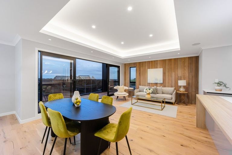 Photo of property in 49 Kumukumu Road, Long Bay, Auckland, 0630