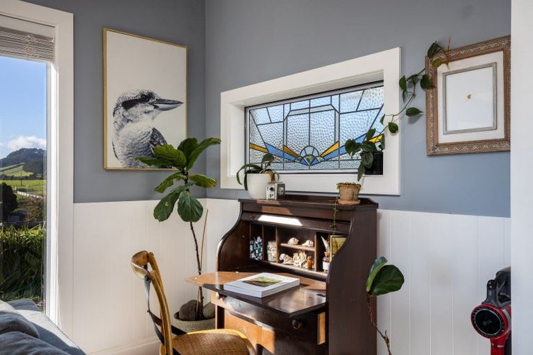 Photo of property in 826 Mokau Road, Mimi, Urenui, 4377