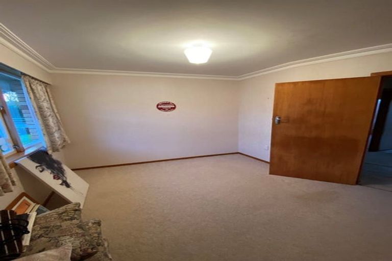 Photo of property in 241 Mangorei Road, Merrilands, New Plymouth, 4312