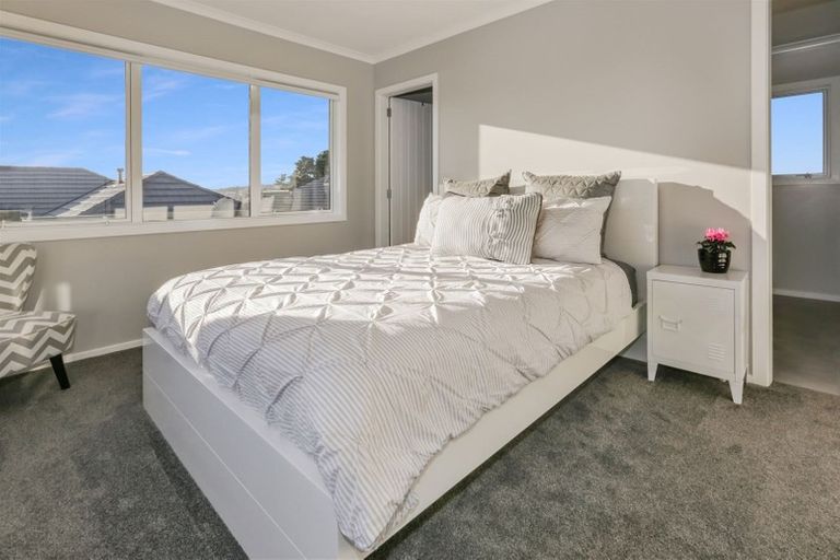 Photo of property in 7 Margaret Shields Avenue, Aotea, Porirua, 5024