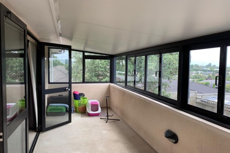 Photo of property in 72 Branch Road, Highlands Park, New Plymouth, 4312