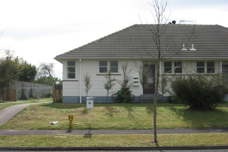 Photo of property in 13 Sare Crescent, Fairfield, Hamilton, 3214