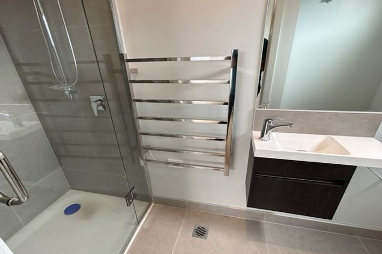 Photo of property in 2a Nerita Place, Long Bay, Auckland, 0630