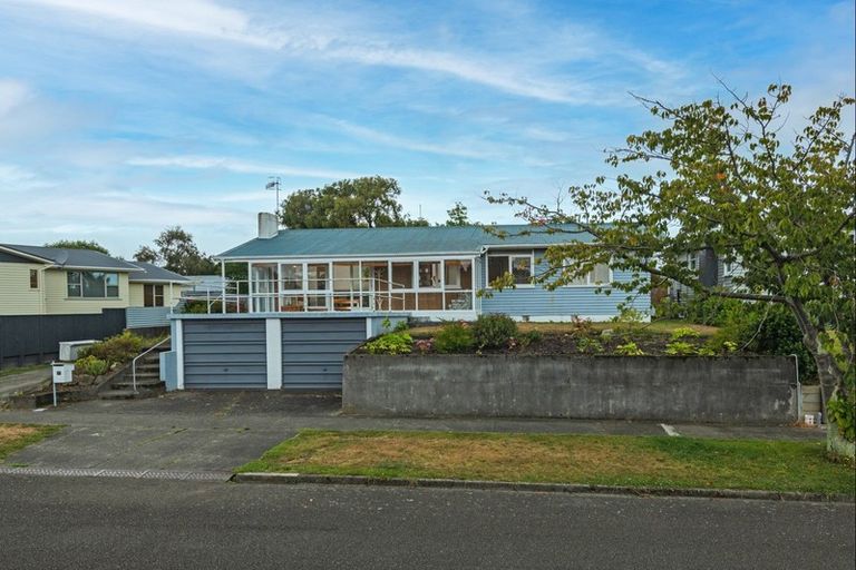 Photo of property in 34 Long Melford Road, Awapuni, Palmerston North, 4412