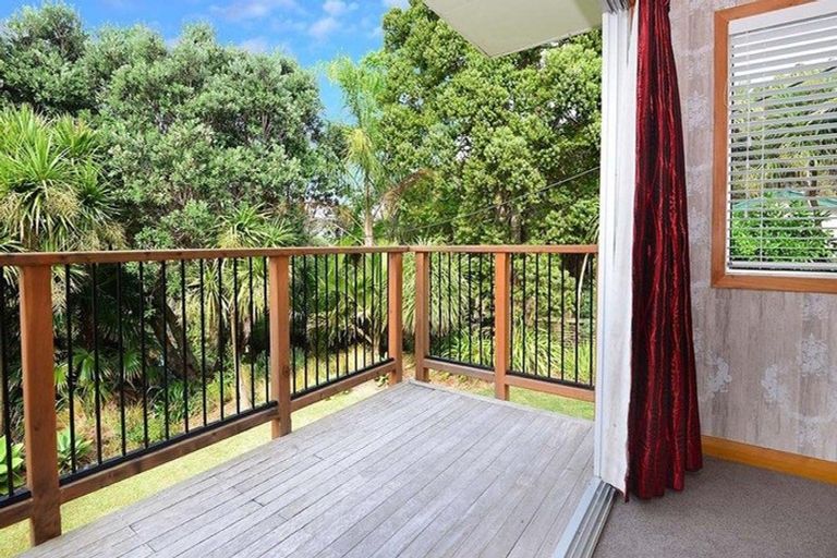 Photo of property in 18 Old North Road, Orewa, 0931