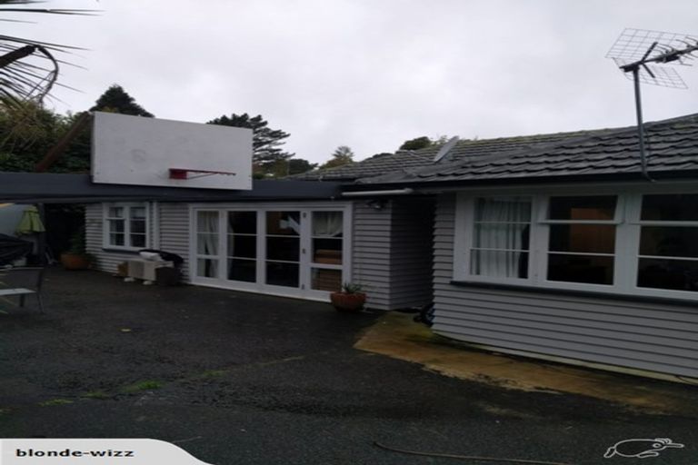 Photo of property in 28 Northfield Road, Waitakere, Auckland, 0816