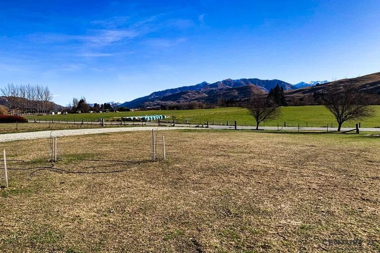 Photo of property in 53 Alec Robins Road, Lake Hayes, Queenstown, 9371