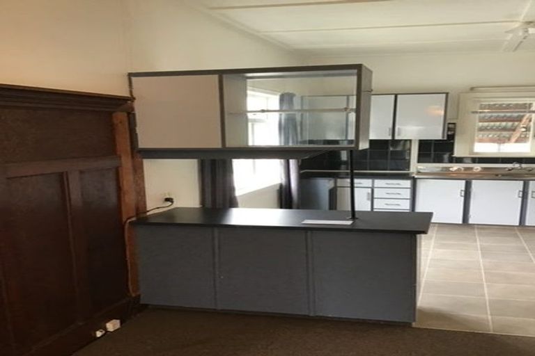 Photo of property in 17 Queen Street, Cambridge, 3434