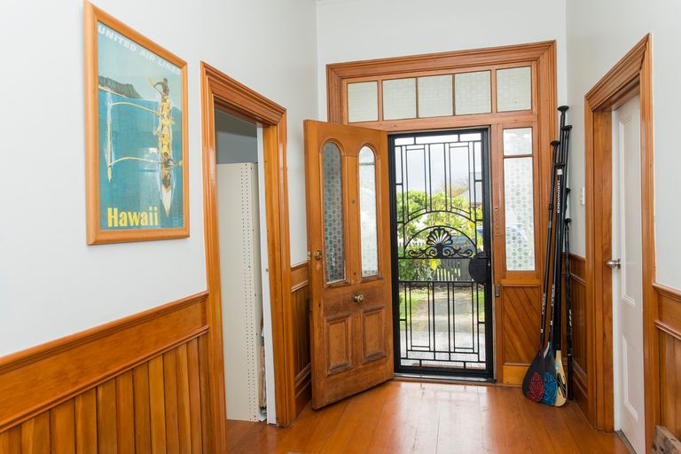 Photo of property in 109 Harris Street, Inner Kaiti, Gisborne, 4010