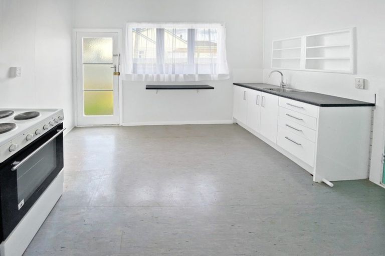 Photo of property in 6 Roosevelt Street, Levin, 5510