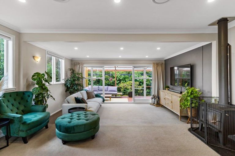 Photo of property in 4b Lancaster Road, Beach Haven, Auckland, 0626