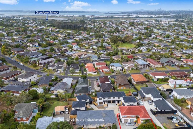 Photo of property in 4237 Great North Road, Glendene, Auckland, 0602