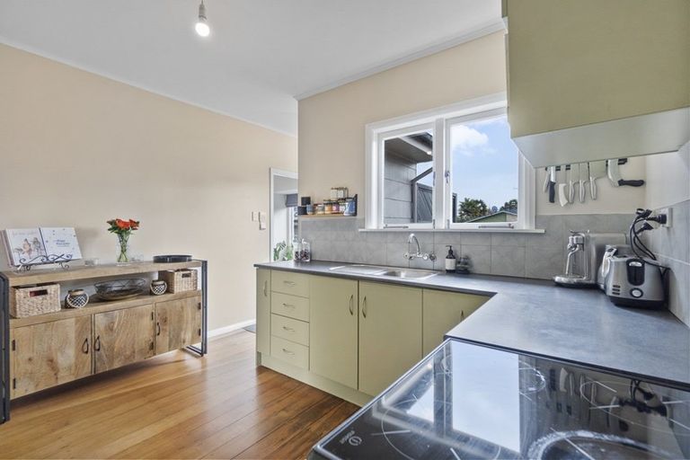 Photo of property in 52 Storey Avenue, Forest Lake, Hamilton, 3200