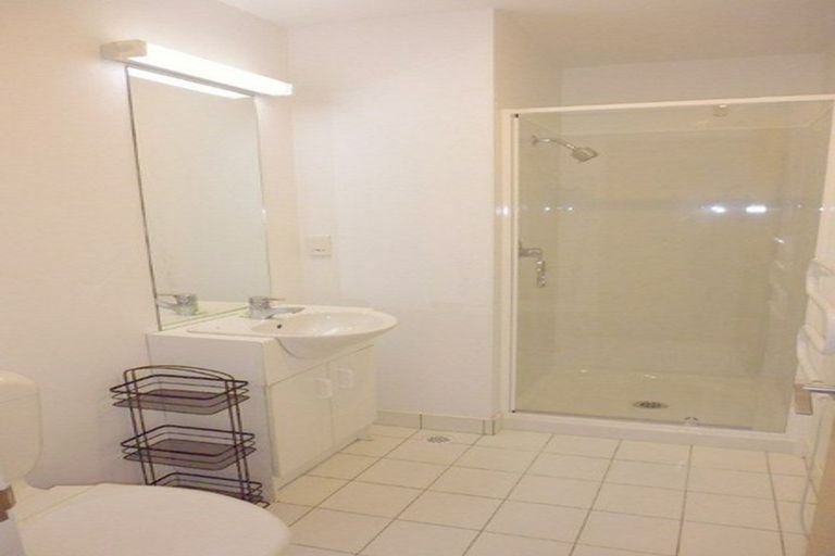 Photo of property in Terrace Garden Apartments, 8f/120 The Terrace, Wellington Central, Wellington, 6011