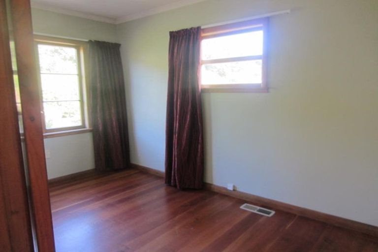 Photo of property in 63 Ranui Terrace, Tawa, Wellington, 5028