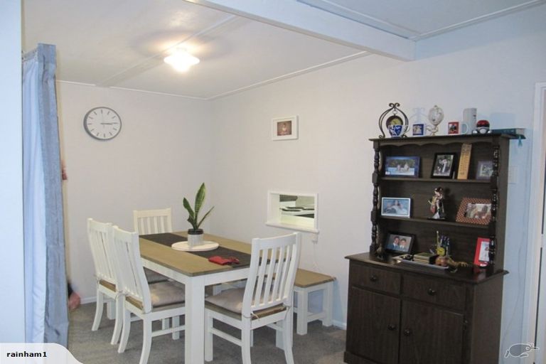 Photo of property in 10 Alexander Street, Awapuni, Palmerston North, 4412