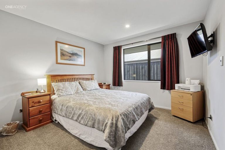 Photo of property in 43 Westpark Boulevard, Rangiora, 7400