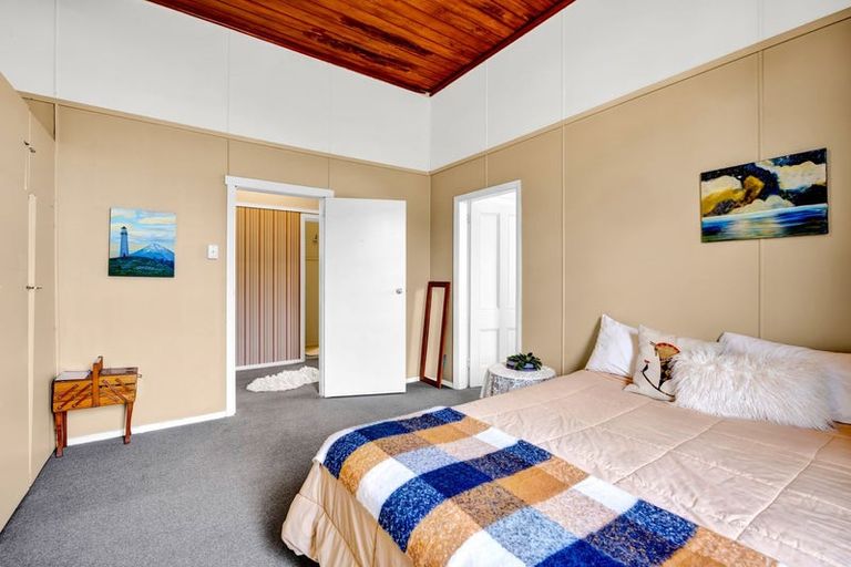 Photo of property in 49 Egmont Street, Hawera, 4610