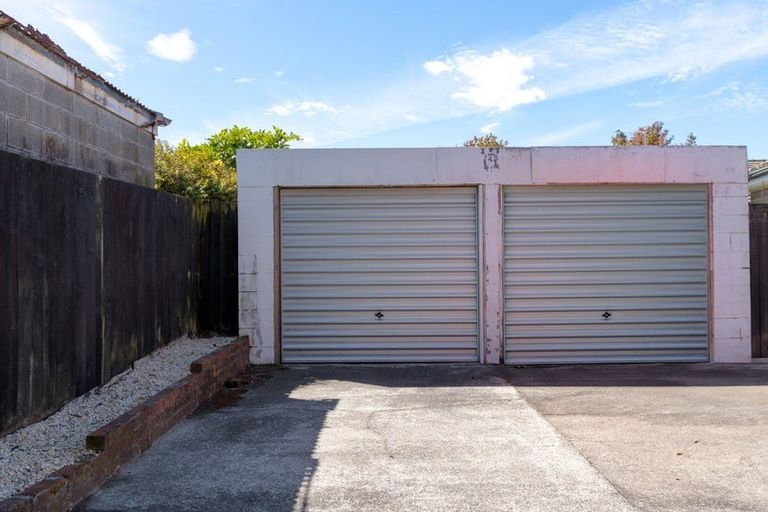 Photo of property in 1/4 Wadeley Road, Ilam, Christchurch, 8041